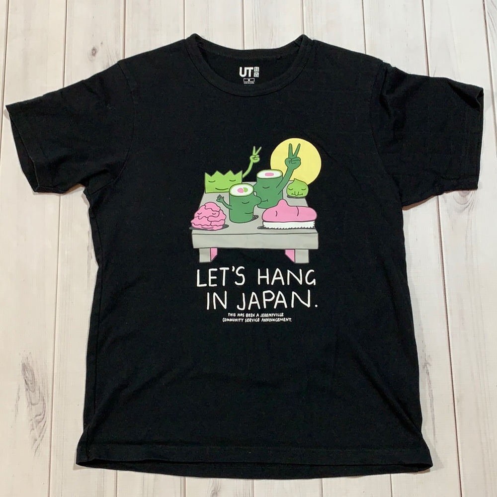 Uniqlo Japan graphic T-shirt